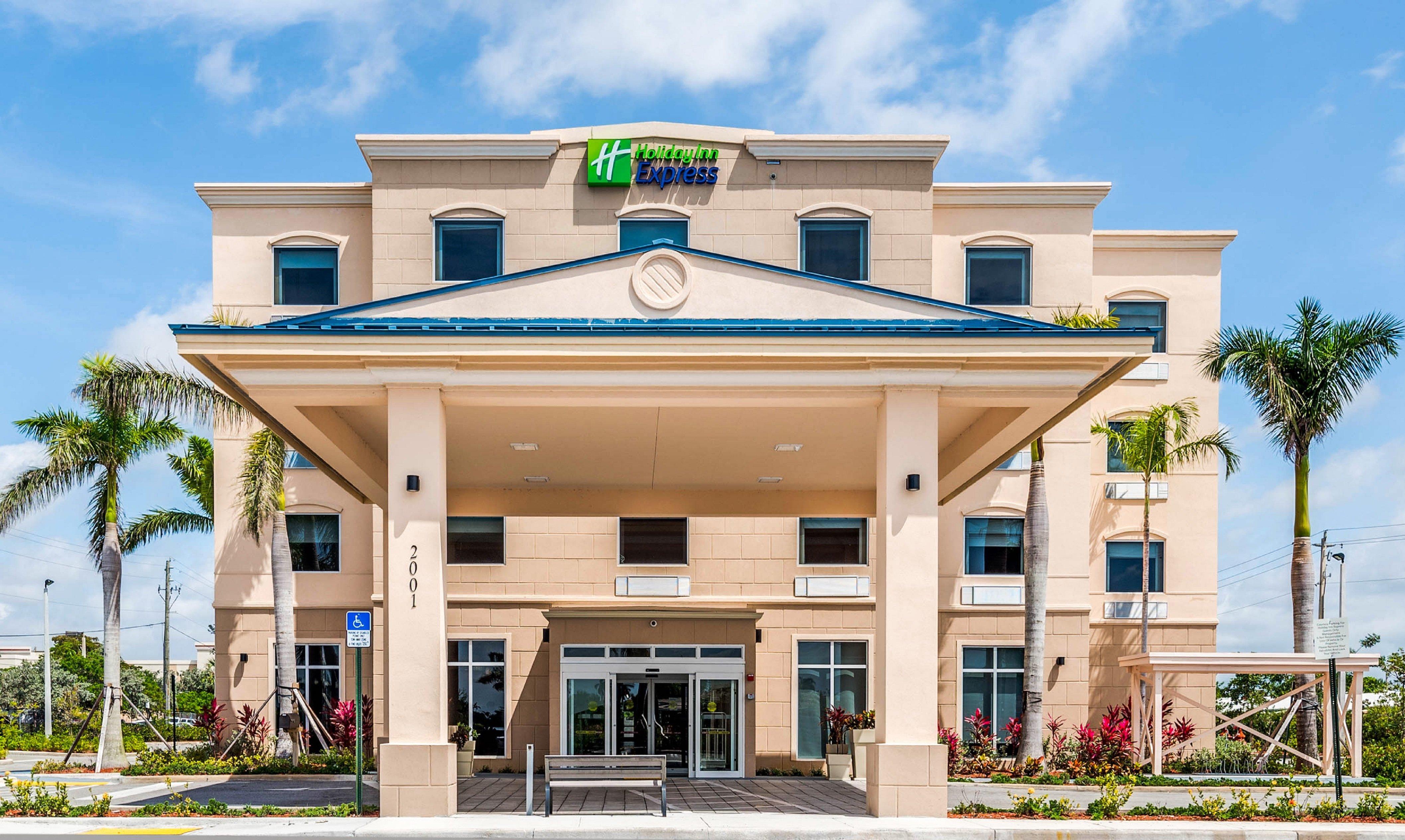 Holiday Inn Express & Suites Boynton Beach West By Ihg Exterior foto