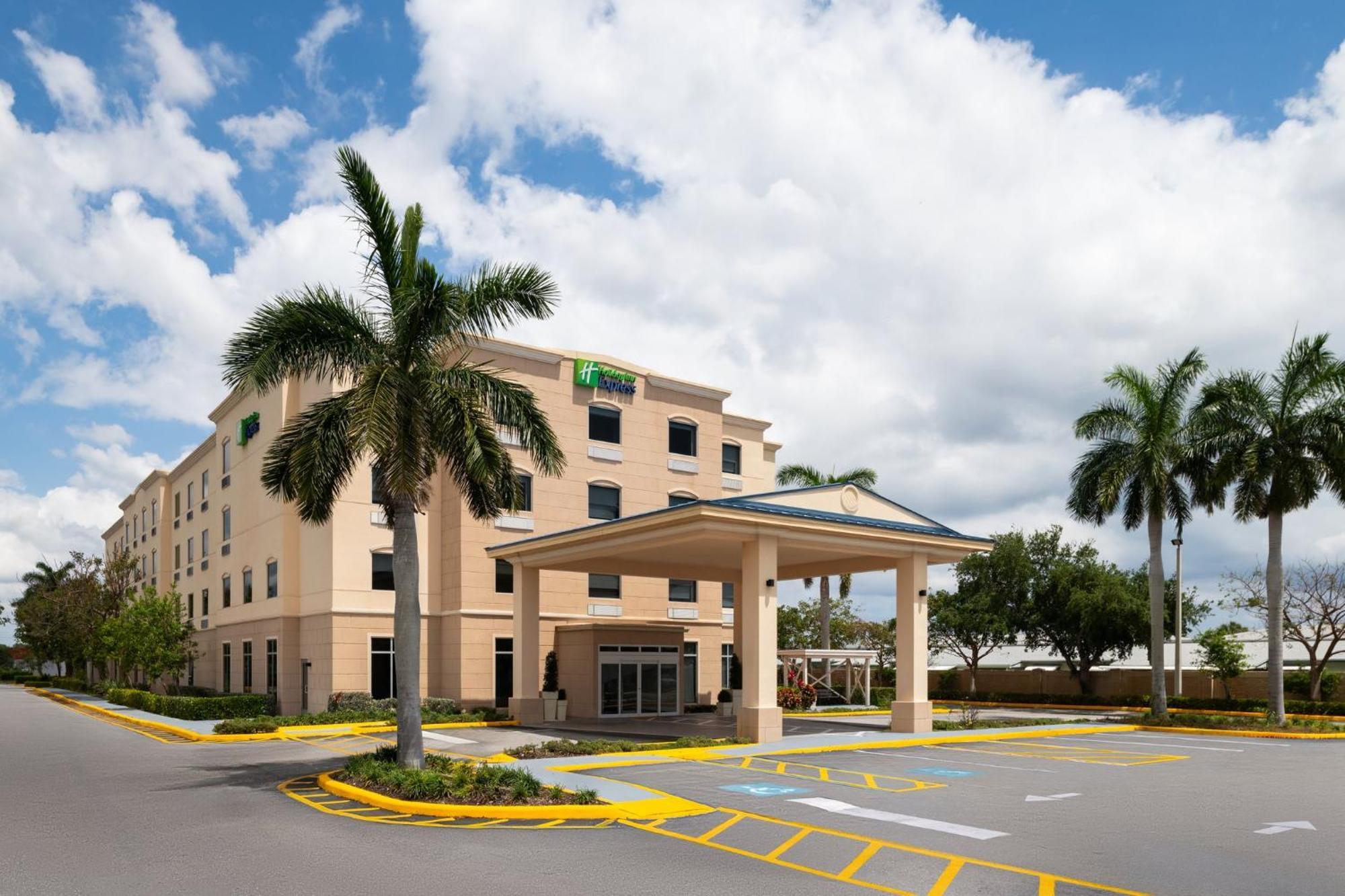 Holiday Inn Express & Suites Boynton Beach West By Ihg Exterior foto